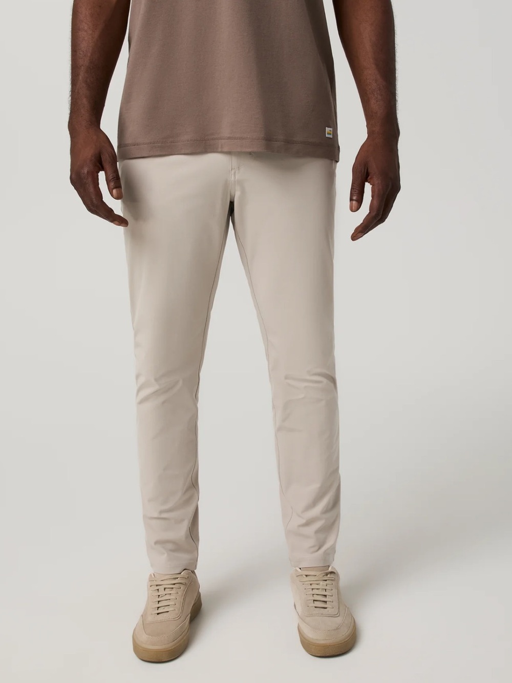 Men's Vuori meta athletic slim pants in color birch